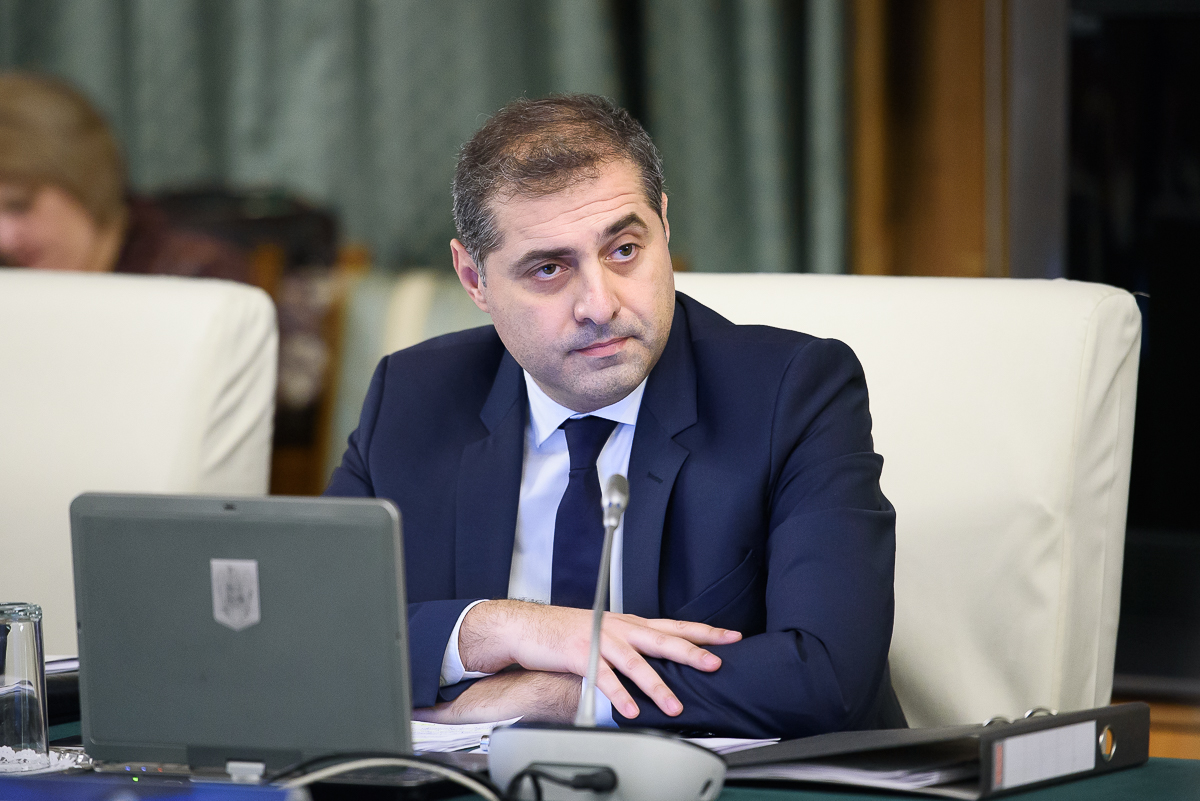 Patronatele spun că antreprenorii sunt sufocați de măsurile fiscale. „Statul are senzaţia că acumulează mai mulţi bani la buget”