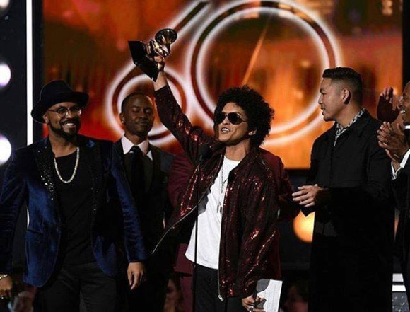 bruno mars grammys fb