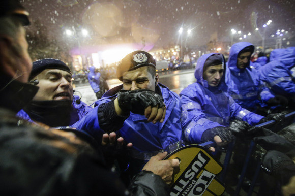 jandarm violent 180121_PROTEST_001_INQUAM_Photos_George_Calin