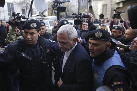 jandarmul 171113_DRAGNEA_DNA_02_INQUAM_Photos_Octav_Ganea