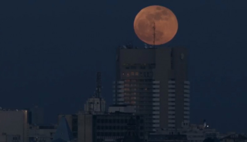 super luna bucuresti