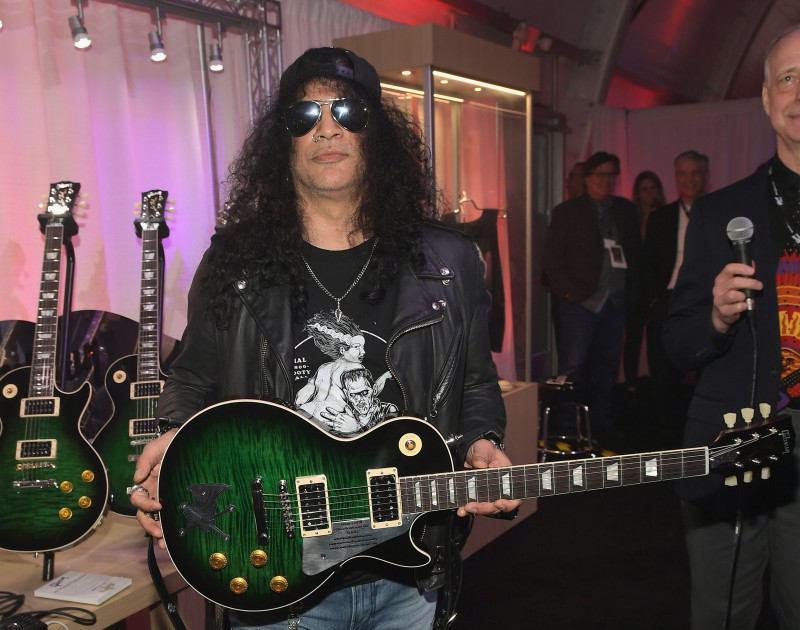 Gibson Rocks Opening of CES 2018 with Slash
