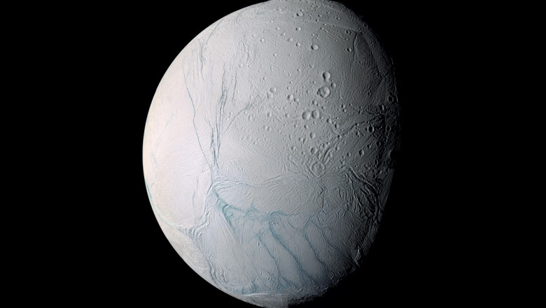 enceladus-min