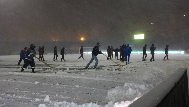 ninsoare teren fotbal botosani (4)