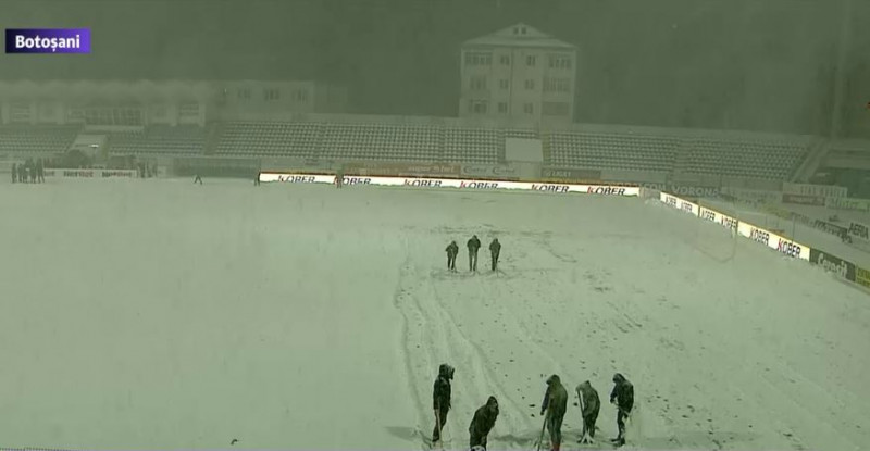 teren botosani ninsoare teren fotbal