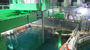 TEPCO Begins Removing Nuclear Fuel at Fukushima Plant