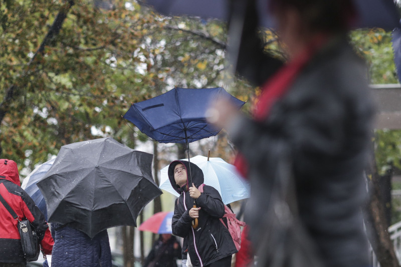 171024_METEO_VREME_ploaie bucuresti_02_INQUAM_Photos_Octav_Ganea