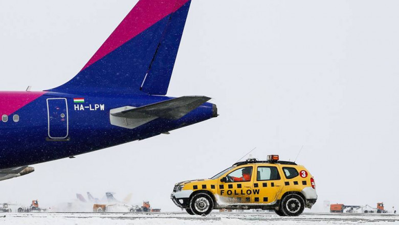 aeroport otopeni iarna avioane_bucharest airports fb (3)