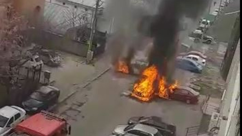 incendiu masina bacau 2