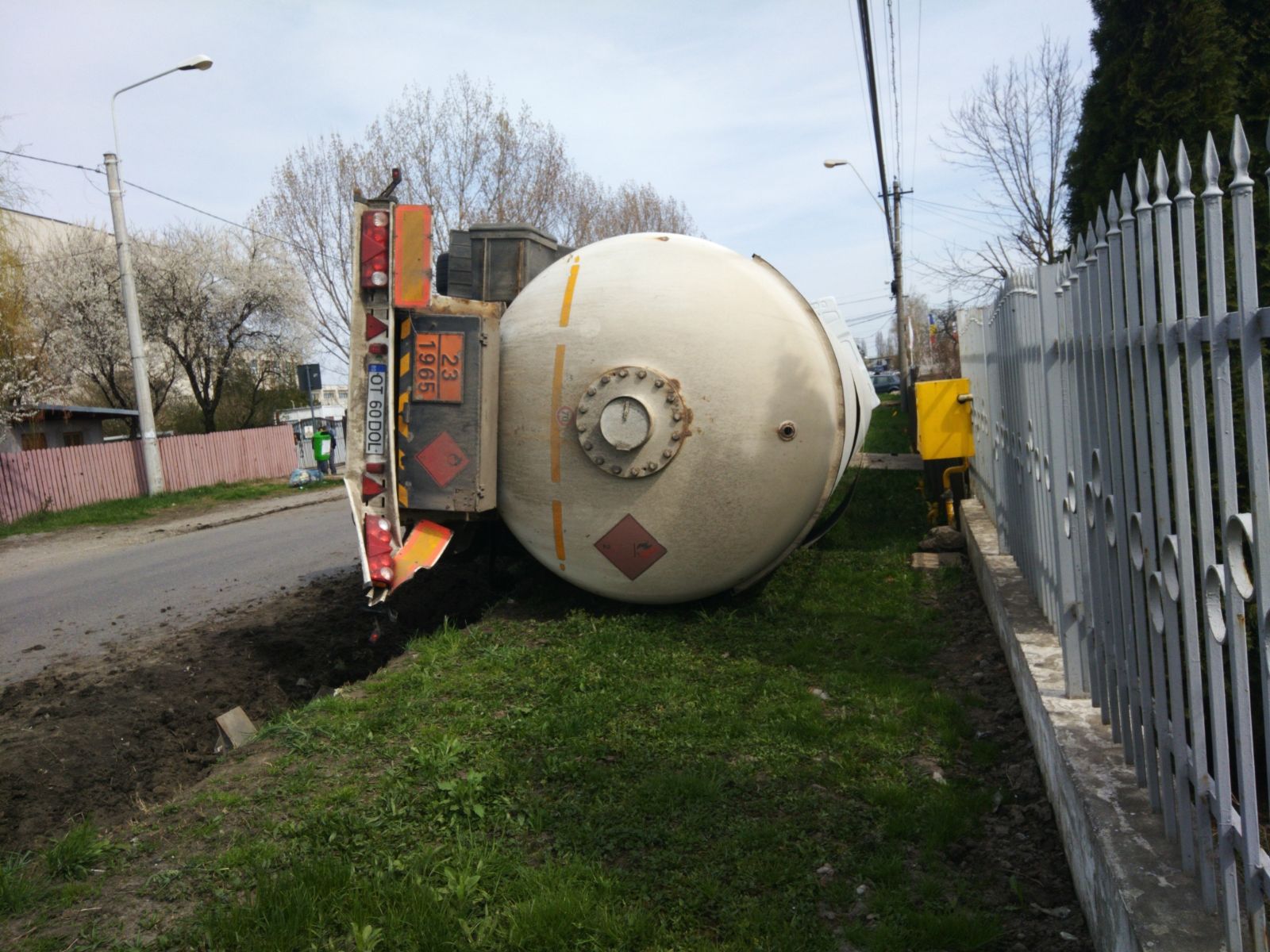 cisterna GPL Ploiesti sursa ISU Prahova 4 070418