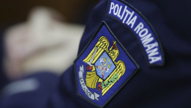 emblema politia romana_INQUAM_Photos_Octav_Ganea