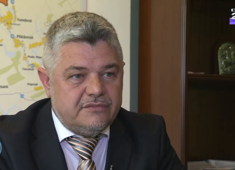 Schimbare de tactică în Opoziție: un senator ales pe listele S.O.S. va depune o moțiune de cenzură pentru a da jos Guvernul Bolojan