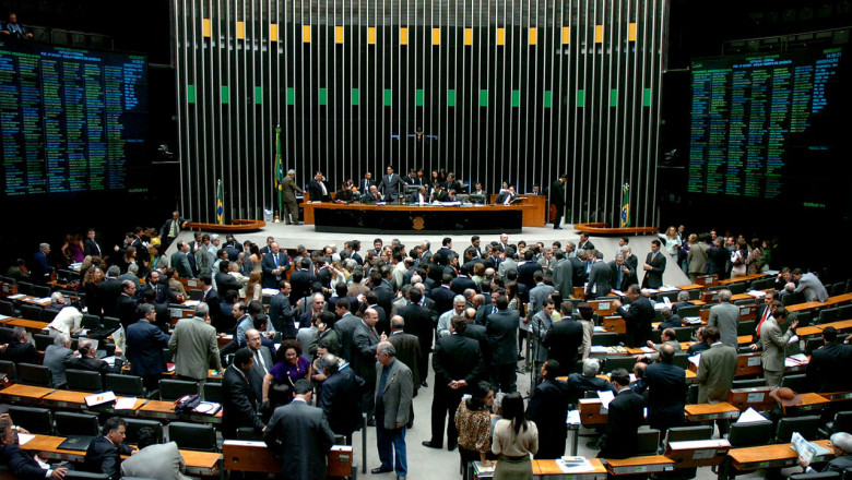 parlament brazilia_wikipedia