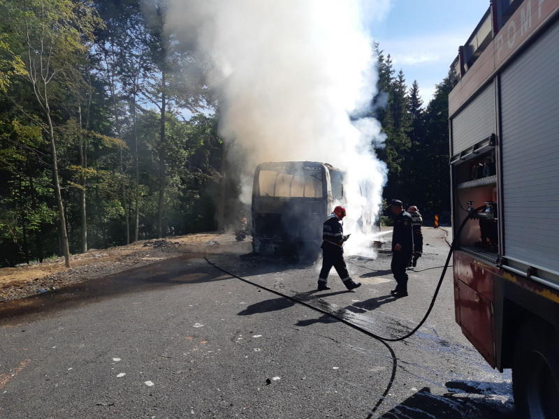 autocar incendiu Gutai (12)