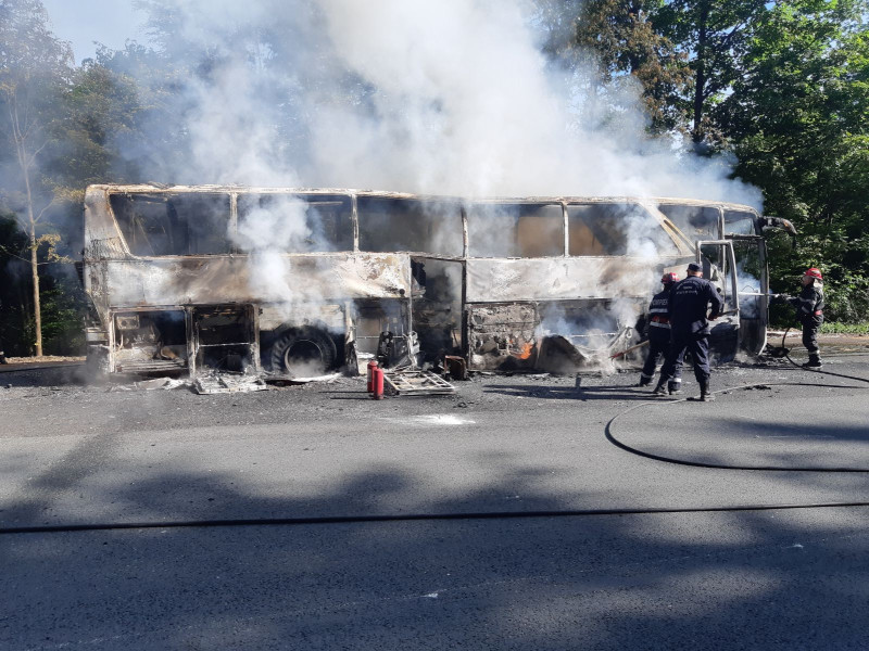 autocar incendiu Gutai (7)