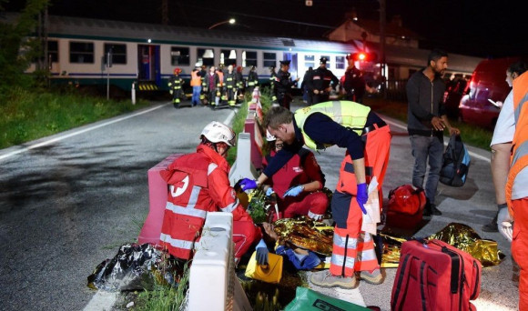 pasageri raniti accident tren italia