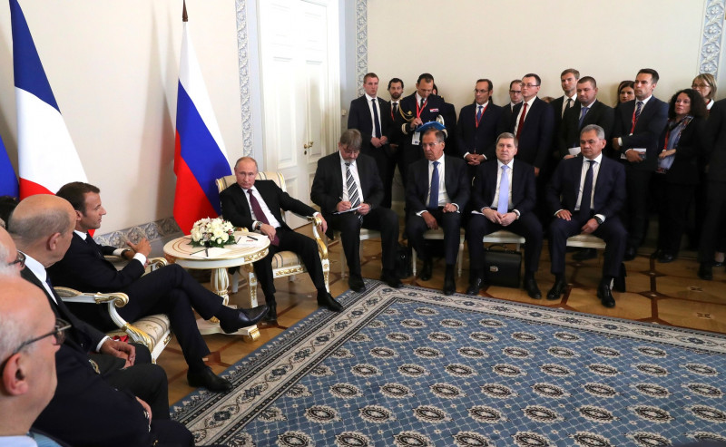 discutii putin macron delegatii - kremlin