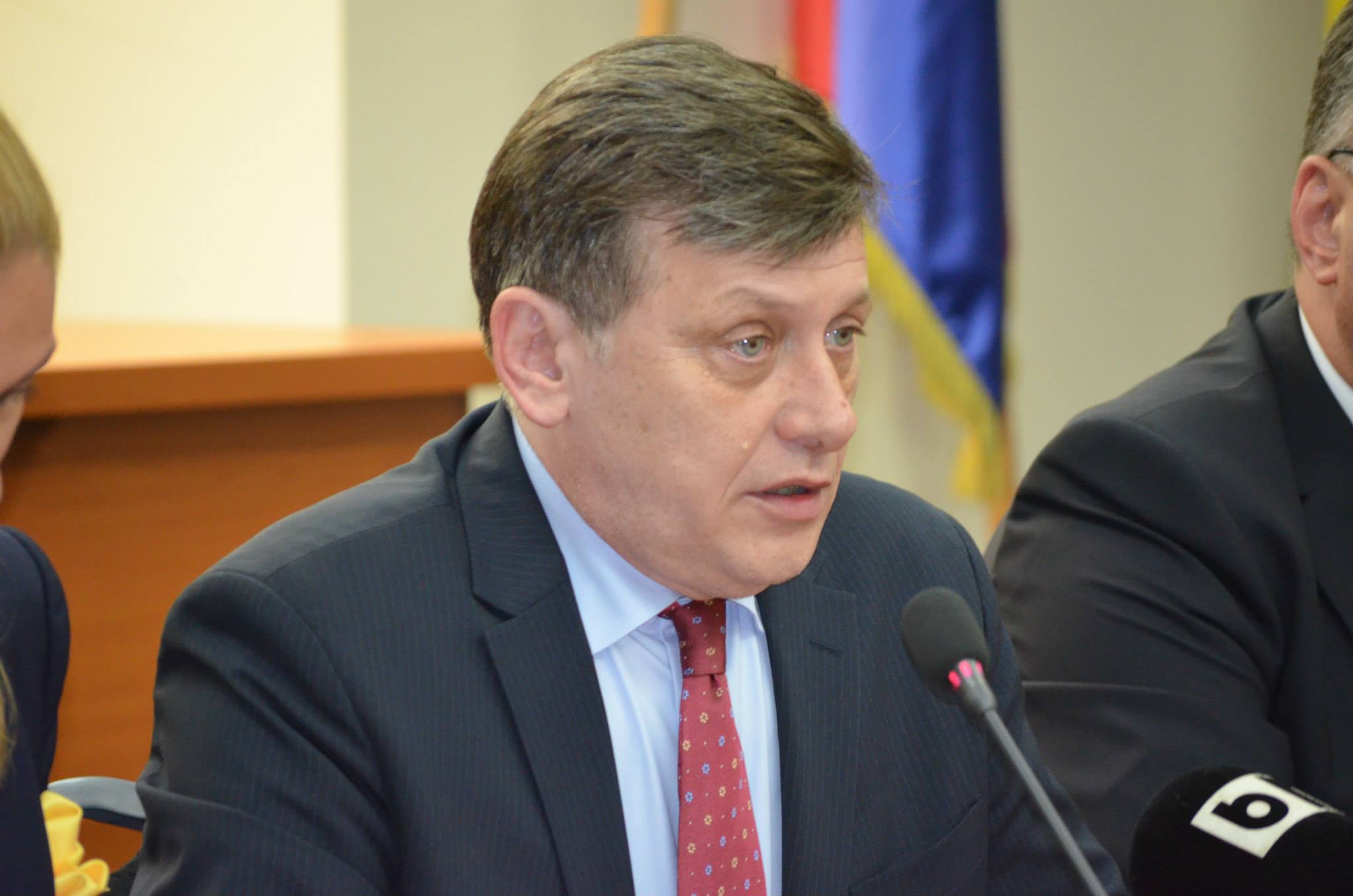 Crin Antonescu, despre Nicușor Dan: Chiar dacă ar fi contracandidatul meu, nu o să îl atac