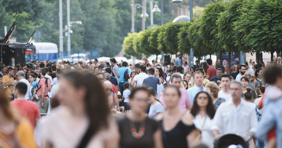 Sondaj CURS: 70% dintre români consideră că țara se îndreaptă greșit; AUR în fața PSD și PNL.