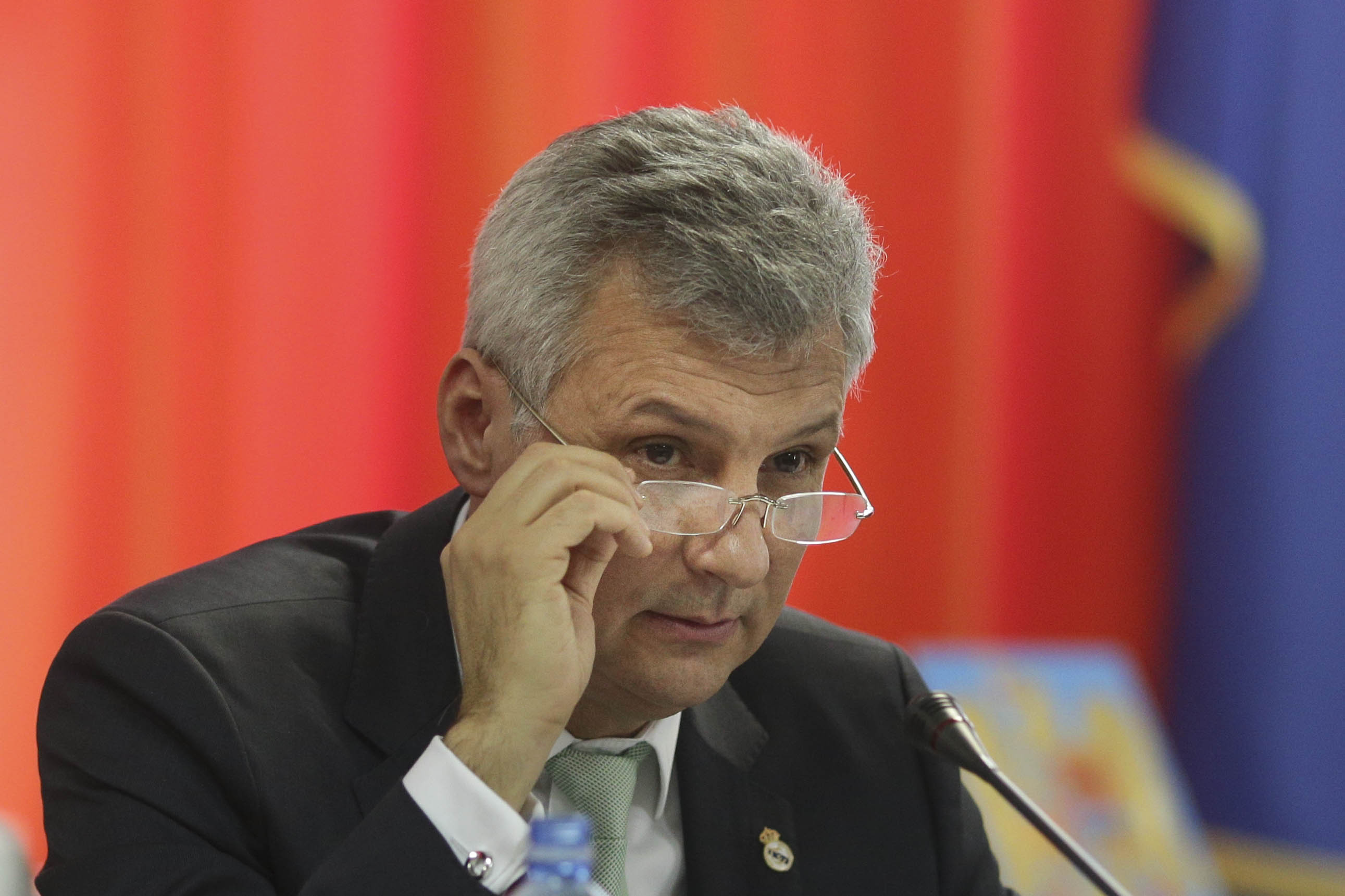 Senatorul PSD Daniel Zamfir vrea sa depuna o plangere penala impotriva ministrului Ciţu