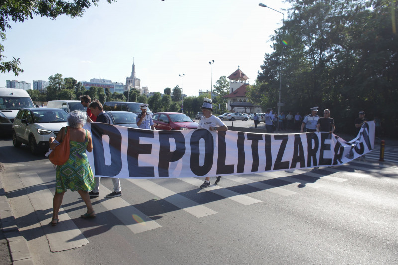 protest miorita bucuresti ganea inquam