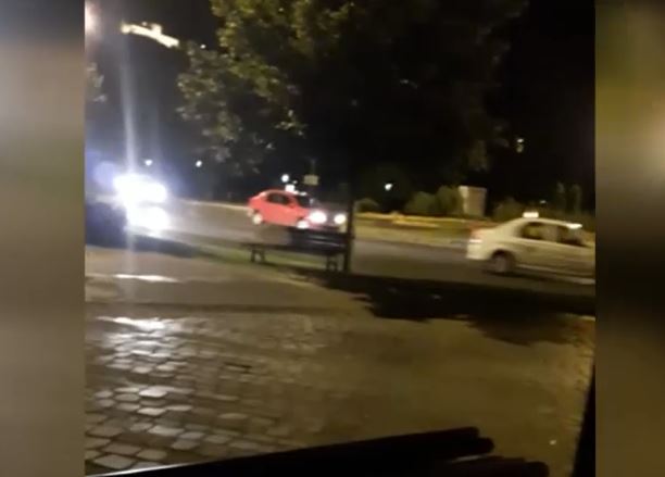 VIDEO. Drifturi periculoase in sensul giratoriu