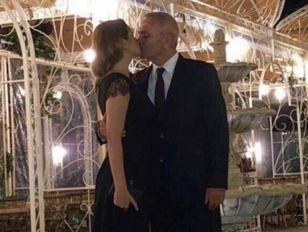 Imaginea postata pe un presupus cont al iubitei lui Liviu Dragnea: „Dragostea nu tine cont de varsta”