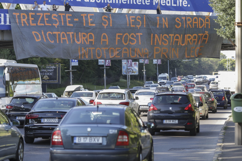 180717_banner pasarela REZIST_DICTATURA_05_INQUAM_Photos_Octav_Ganea