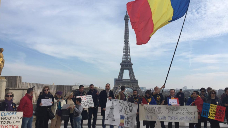 foto protest romani paris