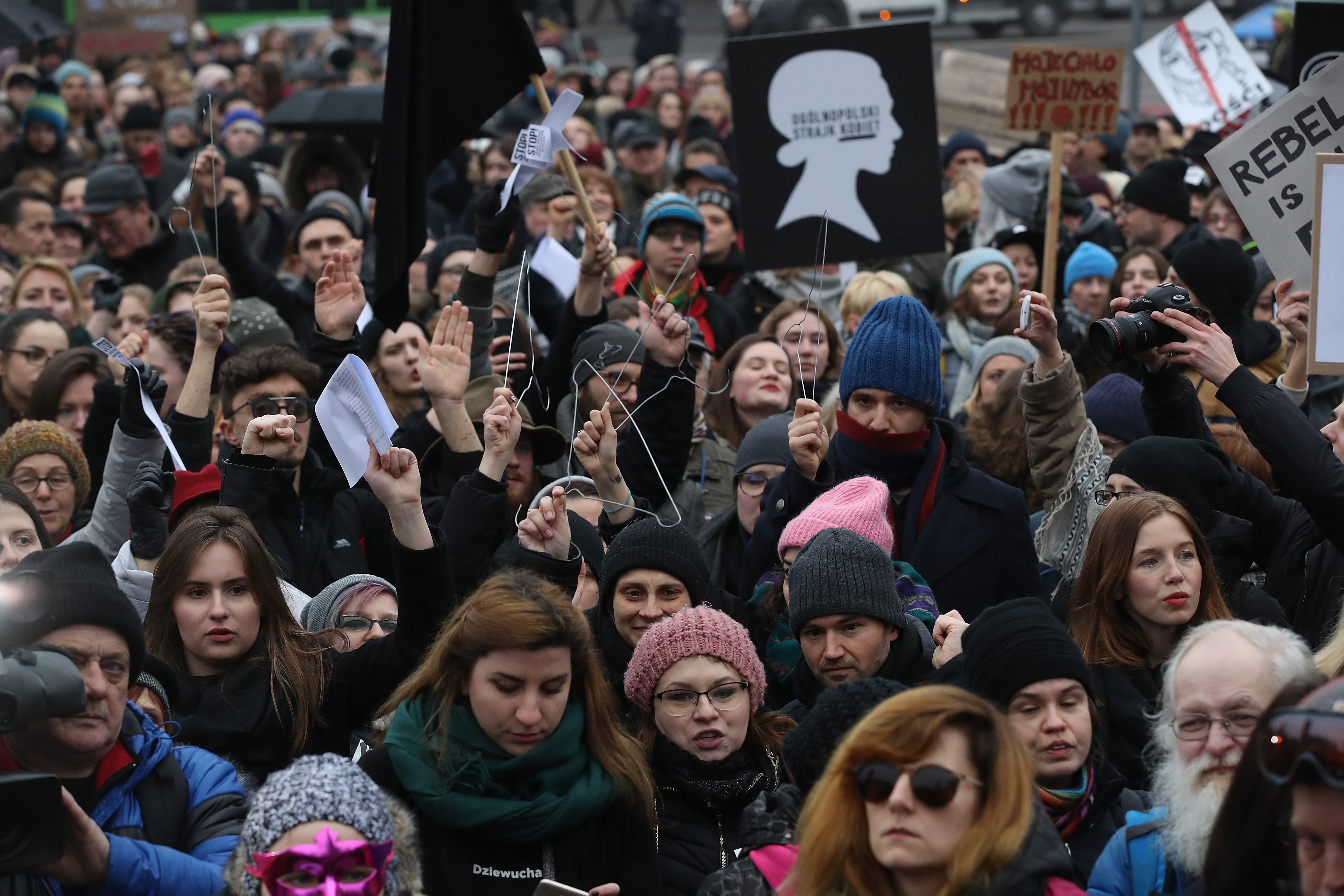 Polonia se pregătește să interzică avorturile aproape în totalitate