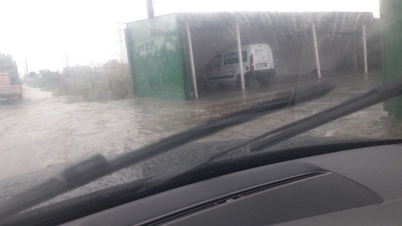 inundatie strada surpata lateral 130718 (2)