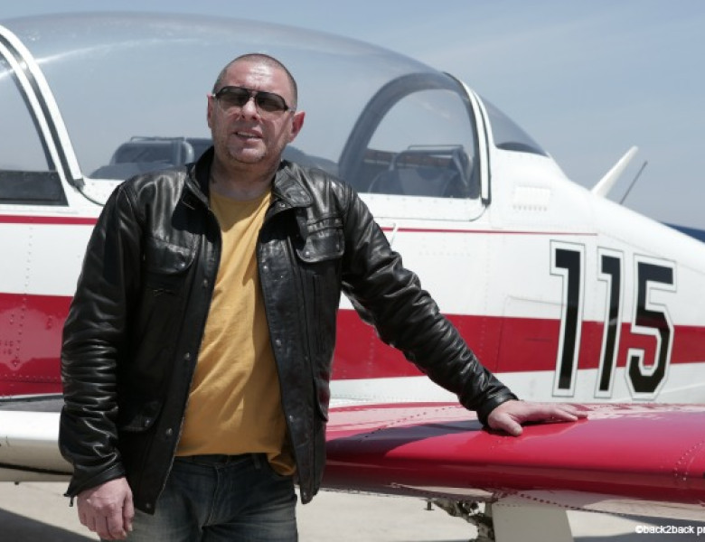 Shaun-and-a-plane-El-Bosque-Air-Force-Academy.jpg
