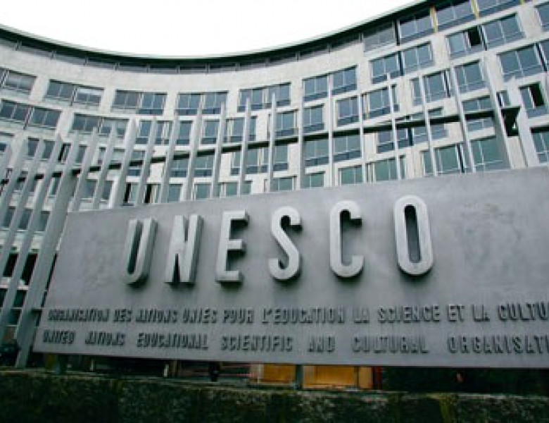 unesco-sign-and-building.jpg