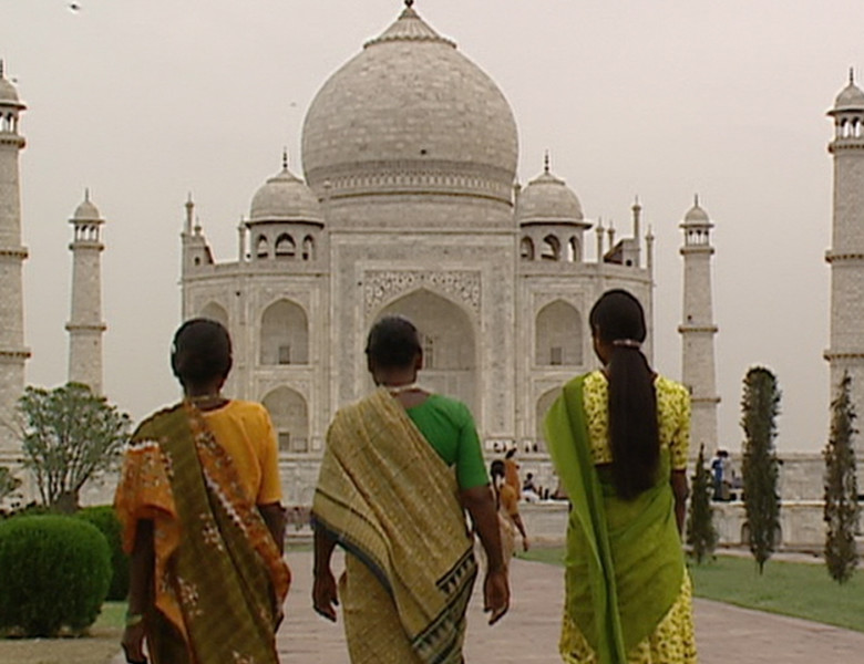 TAJ-MAHAL-KEEPERS-OF-THE-DREAM4.jpg