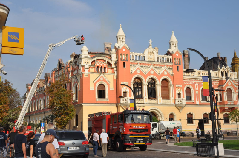 a doua zi dupa incendiu Episcopia Greco Catolica Oradea (19)