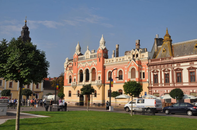 a doua zi dupa incendiu Episcopia Greco Catolica Oradea (13)