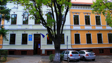 liceul de arte Oradea