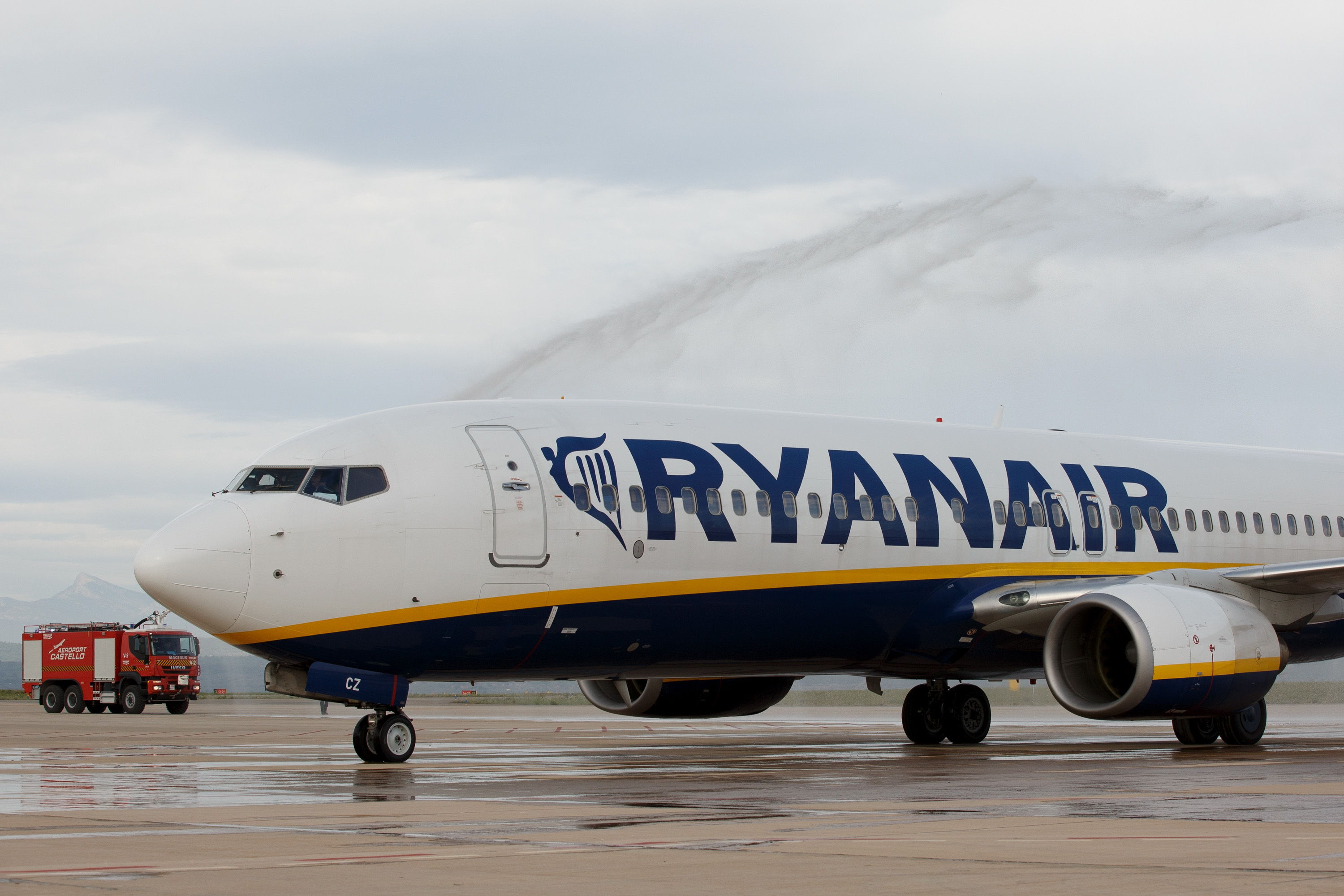 Decolare ratata pe Aeroportul Otopeni. Un avion Ryanair a franat brusc inainte sa se desprinda de sol