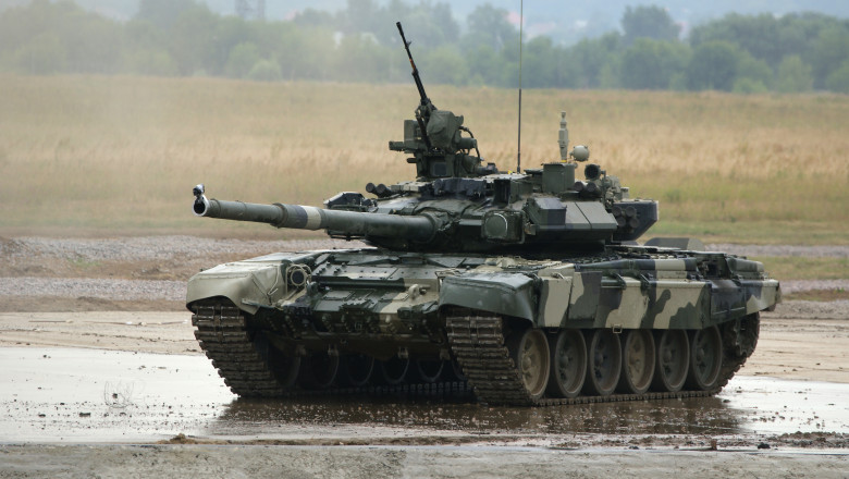 tanc t90 armata rusia_shutterstock_71652925