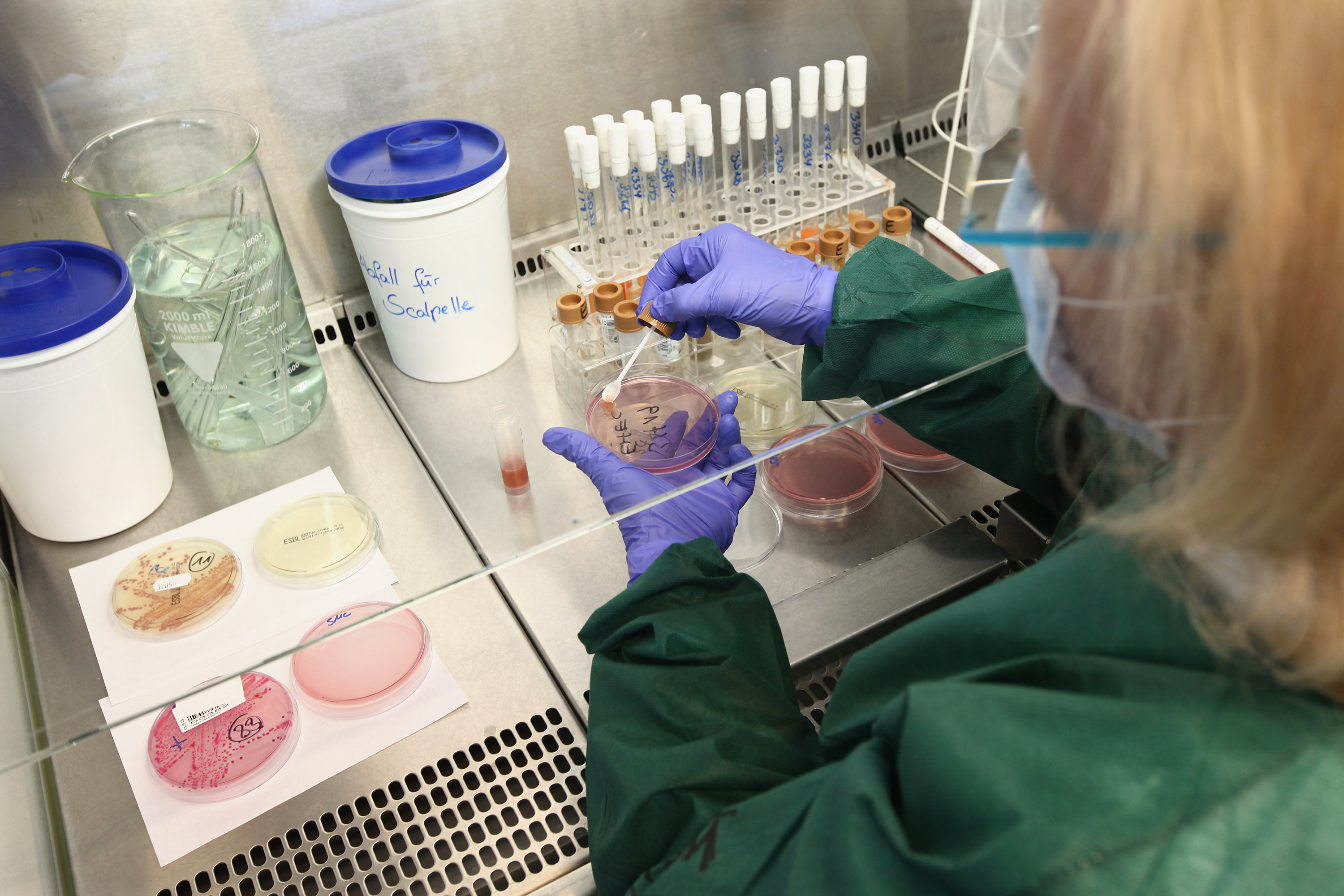 Despagubirea primita de o femeie infectata cu stafilococ imediat dupa naştere