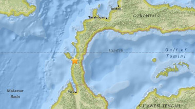 7.7 magnitude earthquake strucks off Indonesia