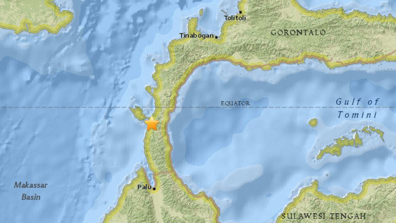 7.7 magnitude earthquake strucks off Indonesia