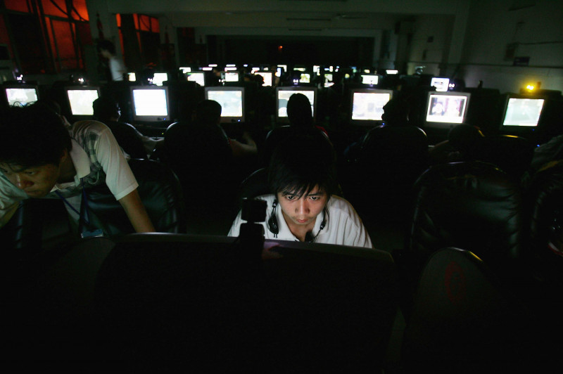 Chinese Youngers Play Online Games At An Internet Cafe In Wuhan