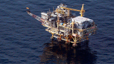 platforma pentru extragerea gazelor din marea neagra