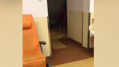 Asistentele de la Spitalul Județean de Urgență Alexandria, filmate în timp ce ar mânca semințe