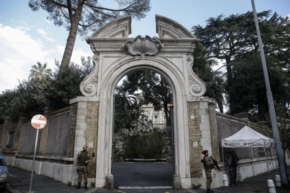 ambasada vaticanului in roma