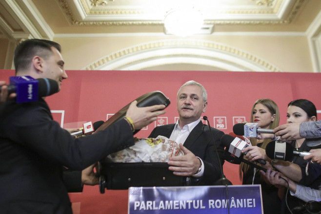 DRAGNEA_VALIZE_resize_013_INQUAM_Photos_Octav_Ganea