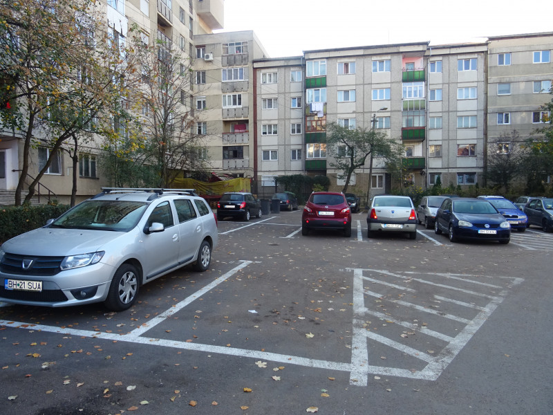 parcari bld Dacia si strazi adiacente (4)