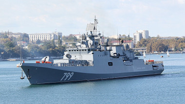 „Amiral Makarov”, cea mai nouă fregată rusă din flota Mării Negre ajunge în Sevastopol