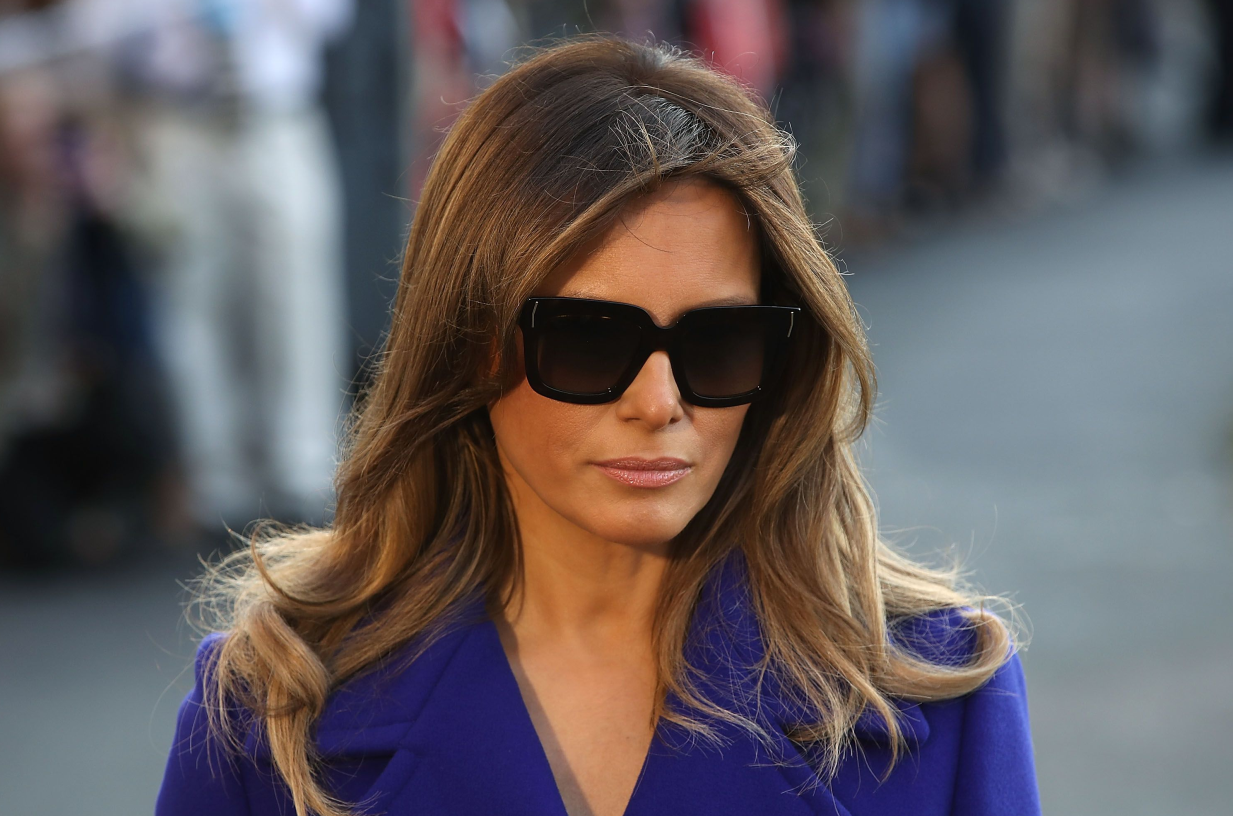 Melania Trump nu o așteaptă pe Jill Biden și părăsește Casa Albă cu cea mai scăzută popularitate pentru o Primă Doamnă